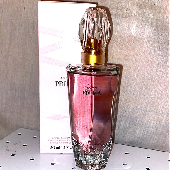 Avon - Picture 2 of 7